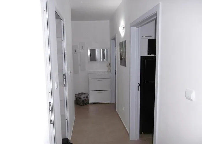 жекови Apartment *